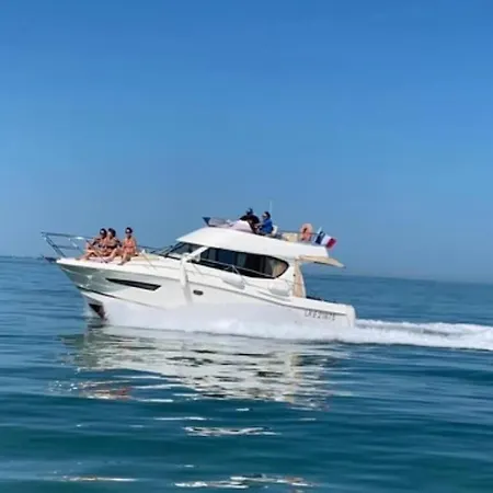 Bateau Nuit Insolite Botel