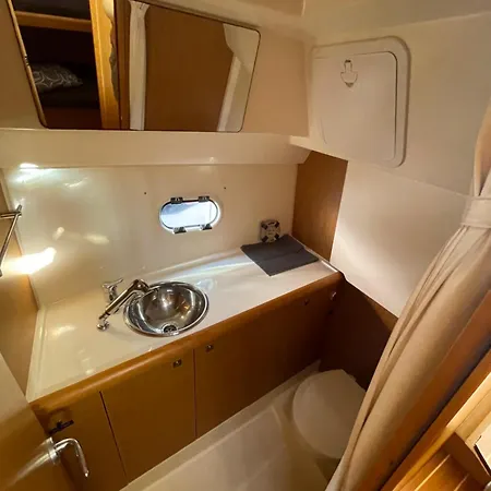 ספינת מלון Bateau Nuit Insolite