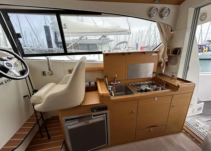 Bateau Nuit Insolite Botel La Rochelle (Charente-Maritime)